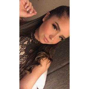 Meet your Posher, Daniela